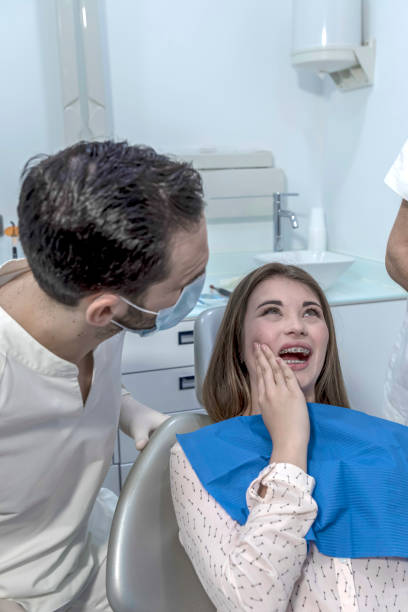 Best Cracked Tooth Emergency Dentist  in Waynesville, MO